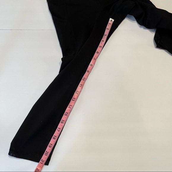 🏔🌴Old Navy Active High-Waisted Black Crop Elevate Go Leggings MULTIPLE SIZES - Picture 8 of 11